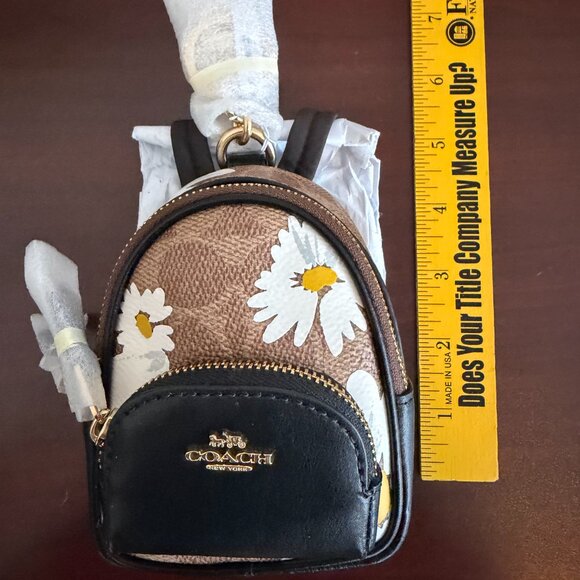 🎀 L@@K! COACH Mini Court Backpack Signature Daisy Print- Brand New with Tags 🎒 - Picture 3 of 9